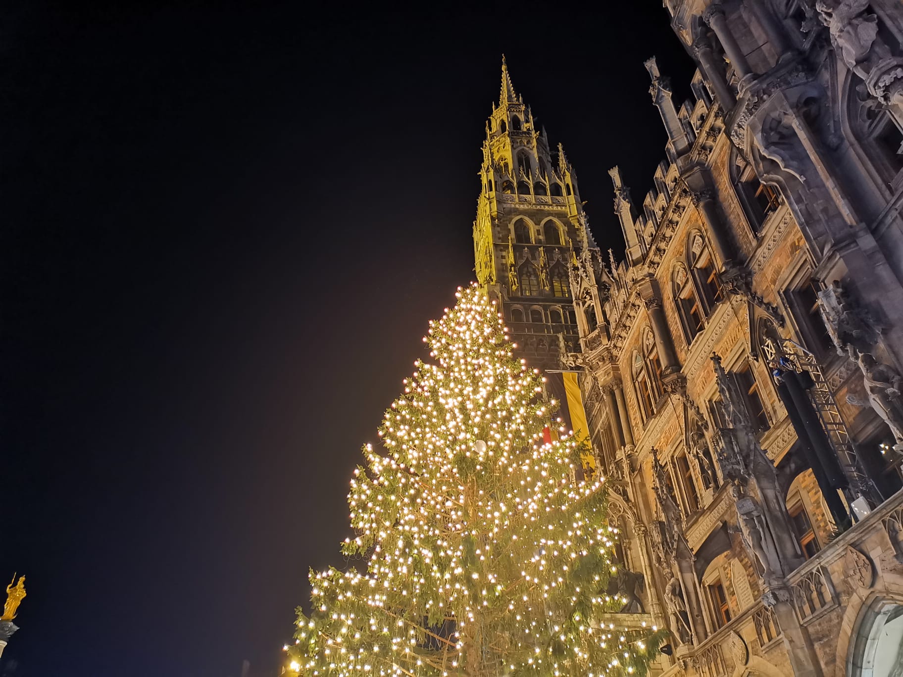 You are currently viewing Munich Marienplatz: A Timeless Jewel in the City’s Crown